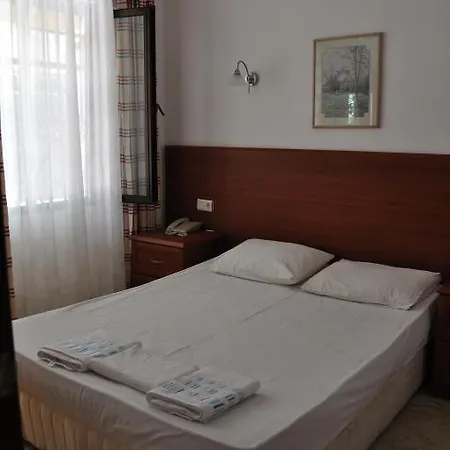 マーリン 2* マルマリス