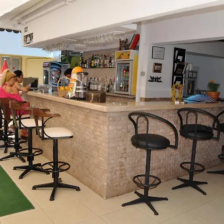 アパートホテル マーリン マルマリス