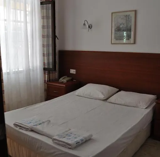 Marlin Apart 2* Μαρμαρίς