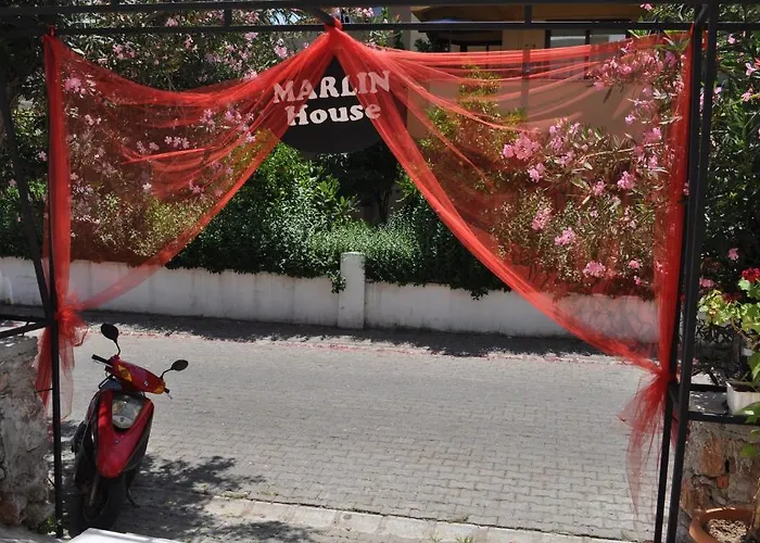 Marlin Apart 2* Μαρμαρίς