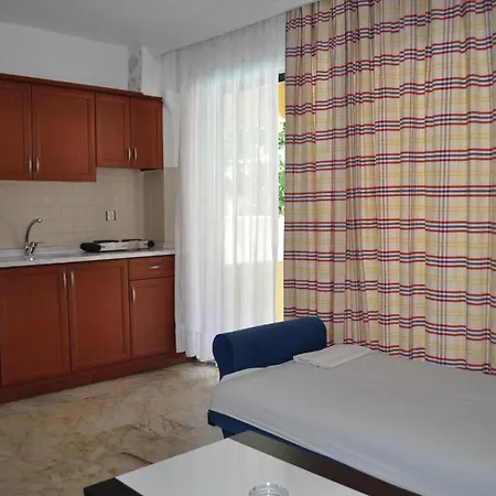 مارلين ابارت 2* مرمريس